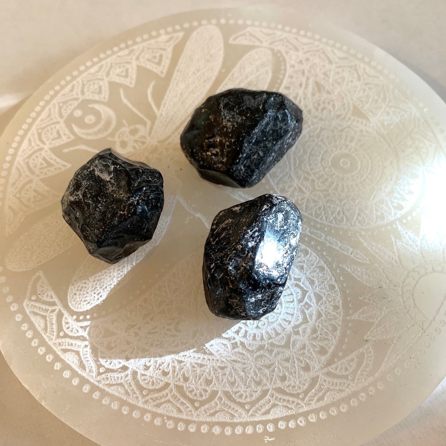 Apache Tear Stone Set, Rough